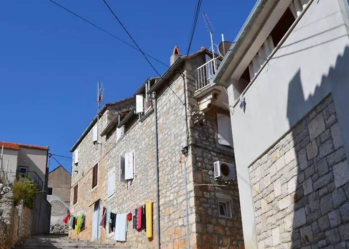 Maison Ancienne Sur L Ile De Brac Semesterbostad Milna (Brac)